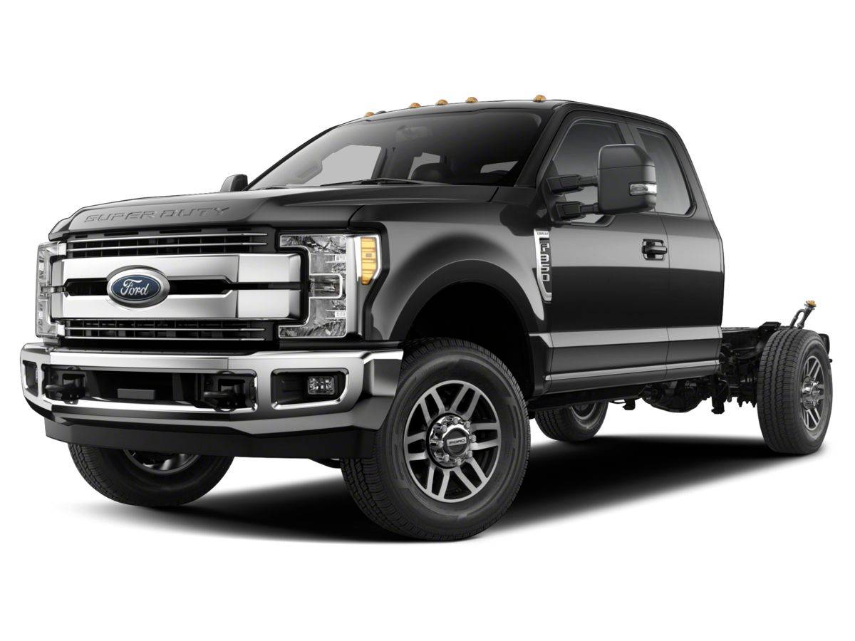2017 Ford Super Duty F-350 Chassis Cab XL — Chassis Cab Truck — 234,690 mi — Watertown, NY