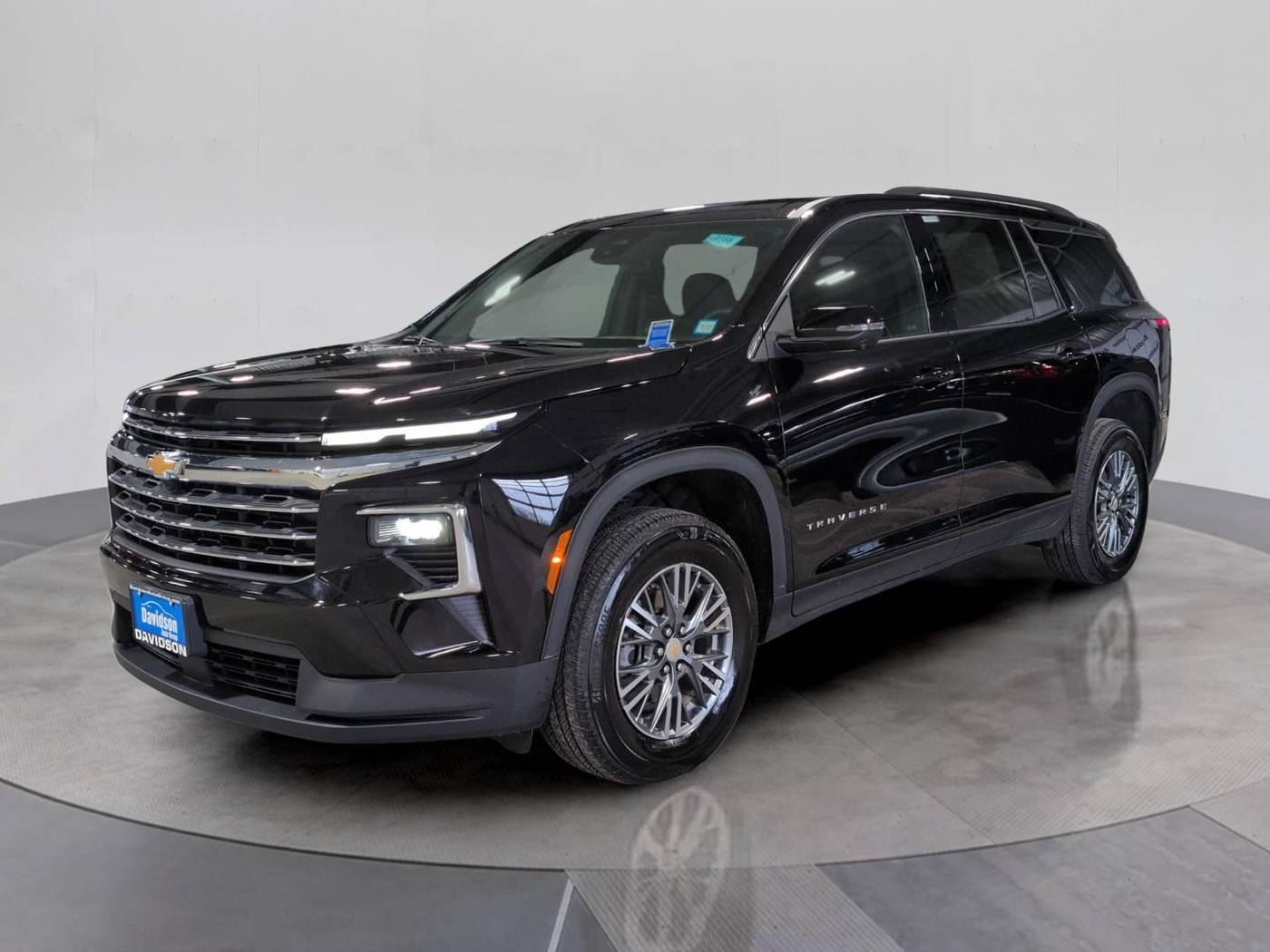 2024 Chevrolet Traverse LT — SUV — 17,466 mi — Watertown, NY