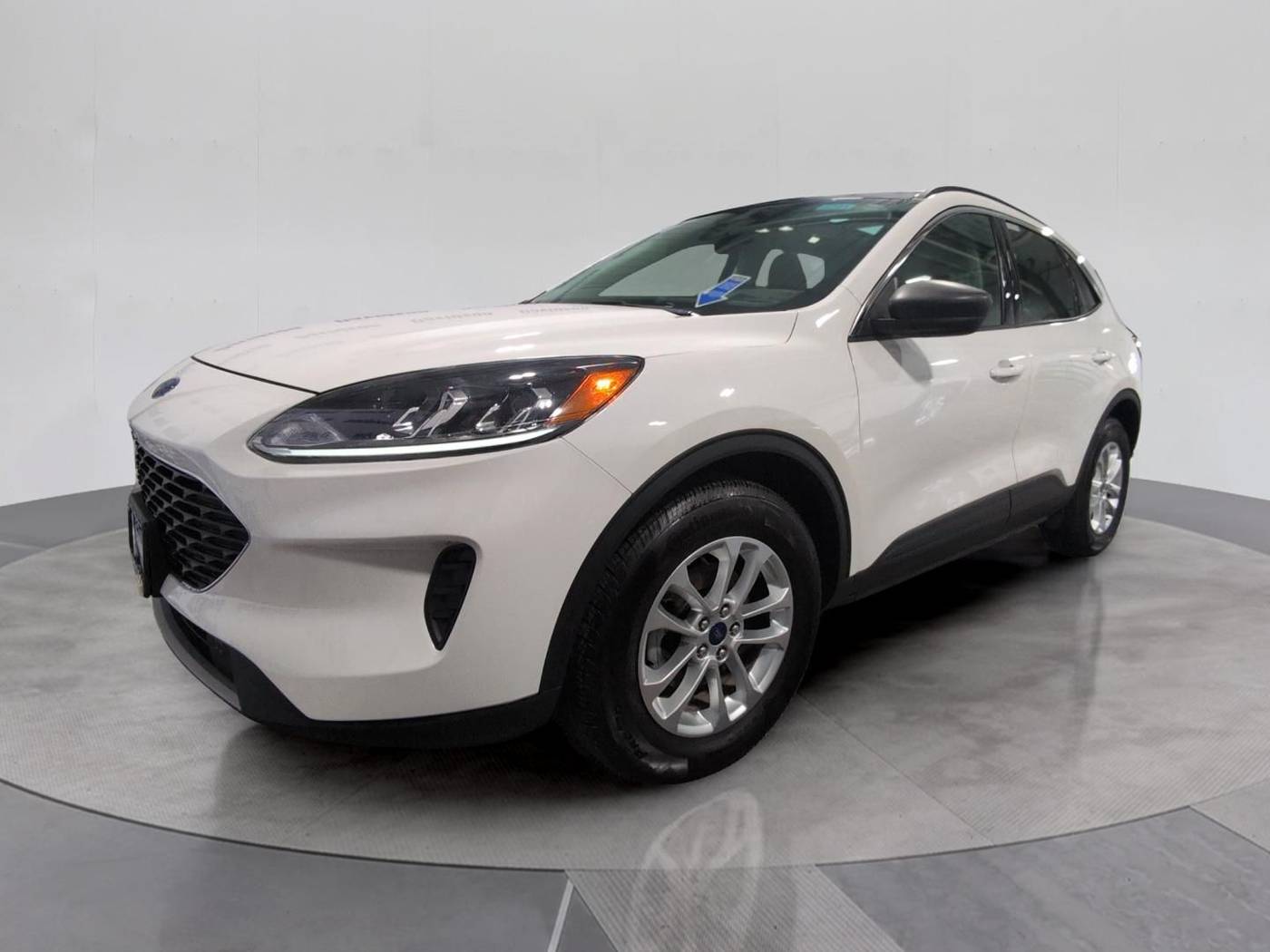 2022 Ford Escape SE — SUV — 28,097 mi — Watertown, NY