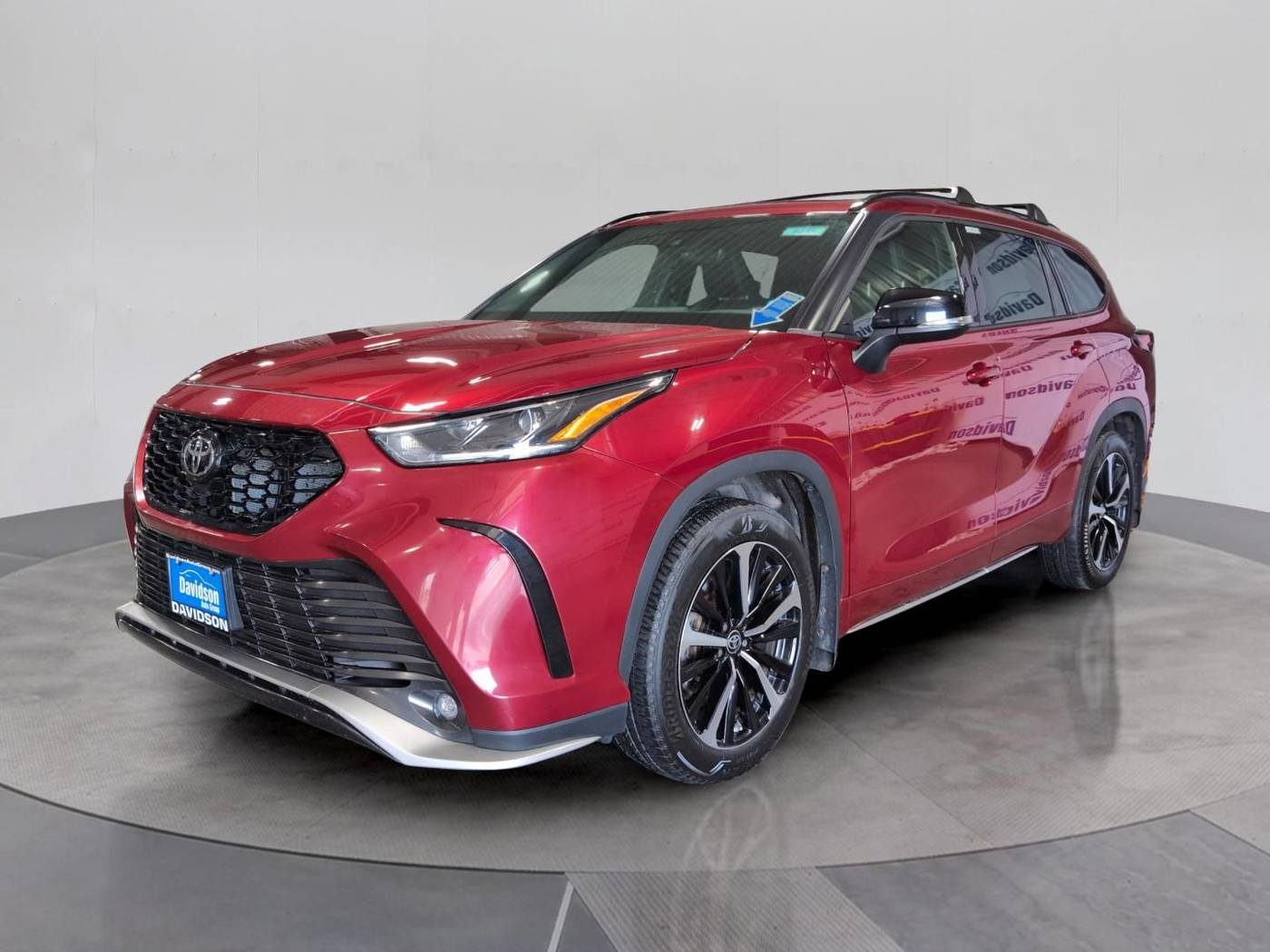 2022 Toyota Highlander XSE — SUV — 29,928 mi — Watertown, NY