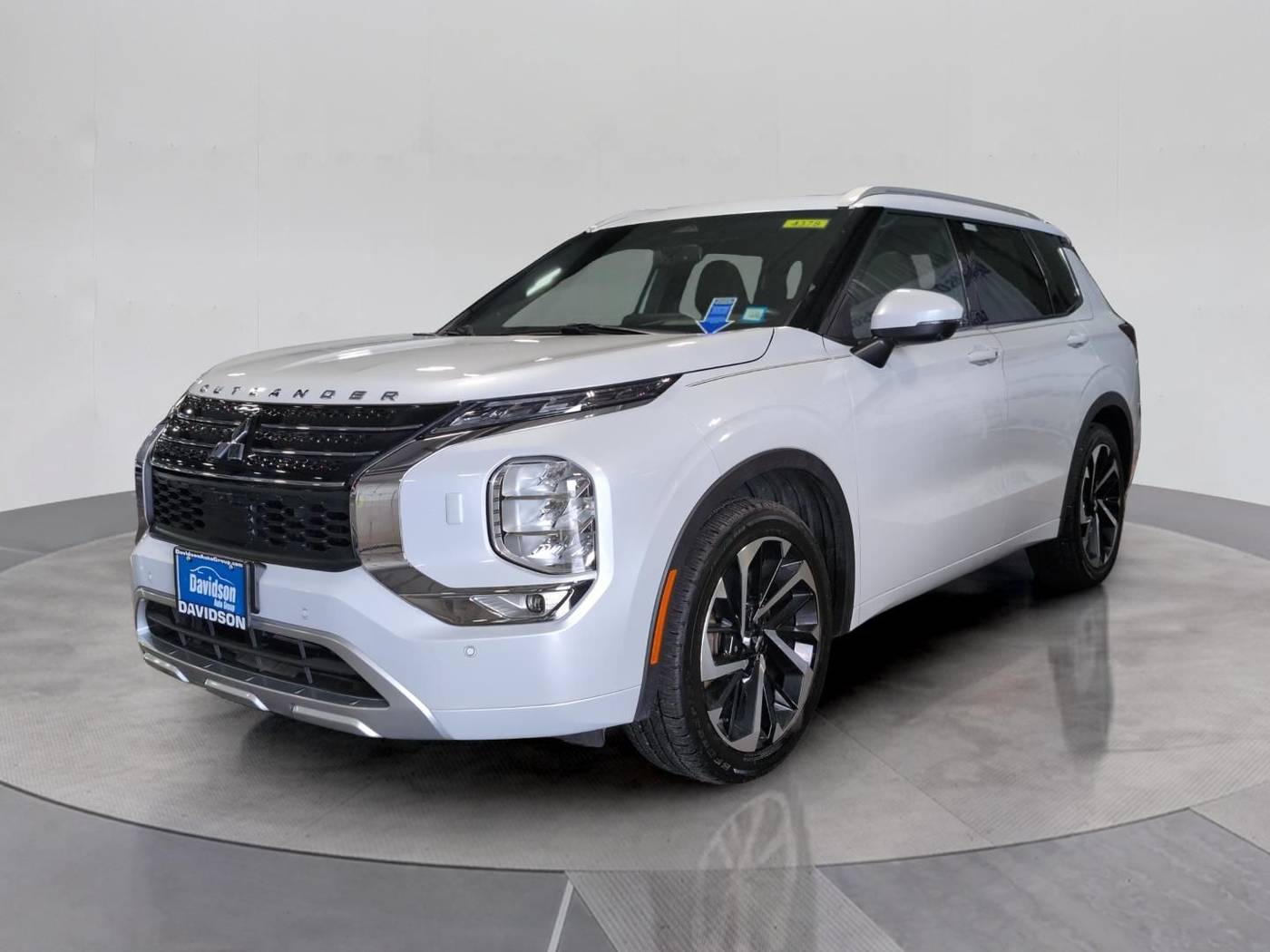 2022 Mitsubishi Outlander SEL — SUV — 39,010 mi — Watertown, NY