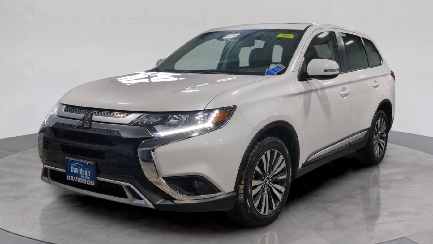 2020 Mitsubishi Outlander SE — SUV — 63,829 mi — Watertown, NY