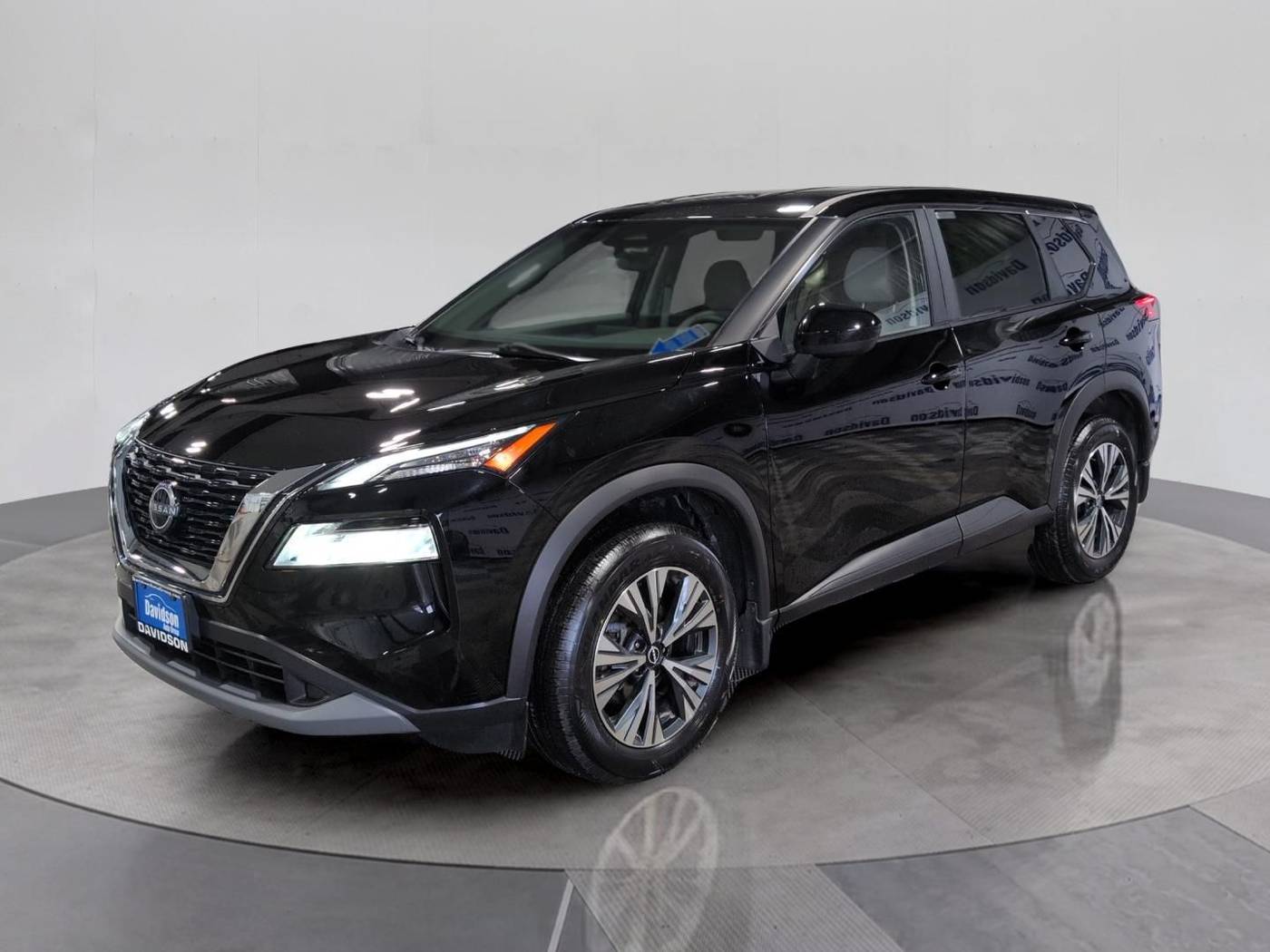 2023 Nissan Rogue SV — SUV — 17,686 mi — Watertown, NY