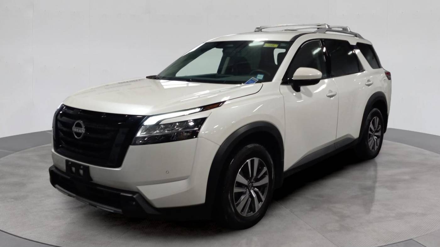2023 Nissan Pathfinder SL — SUV — 15,500 mi — Watertown, NY
