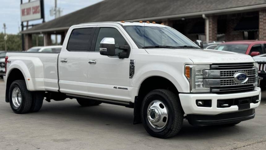 2017 Ford Super Duty F-350 Platinum — Pickup Truck — 132,853 mi — Houston, TX