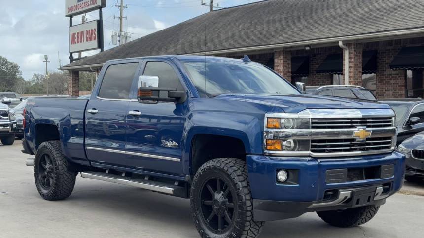 2015 Chevrolet Silverado 2500HD High Country — Pickup Truck — 201,892 mi — Houston, TX