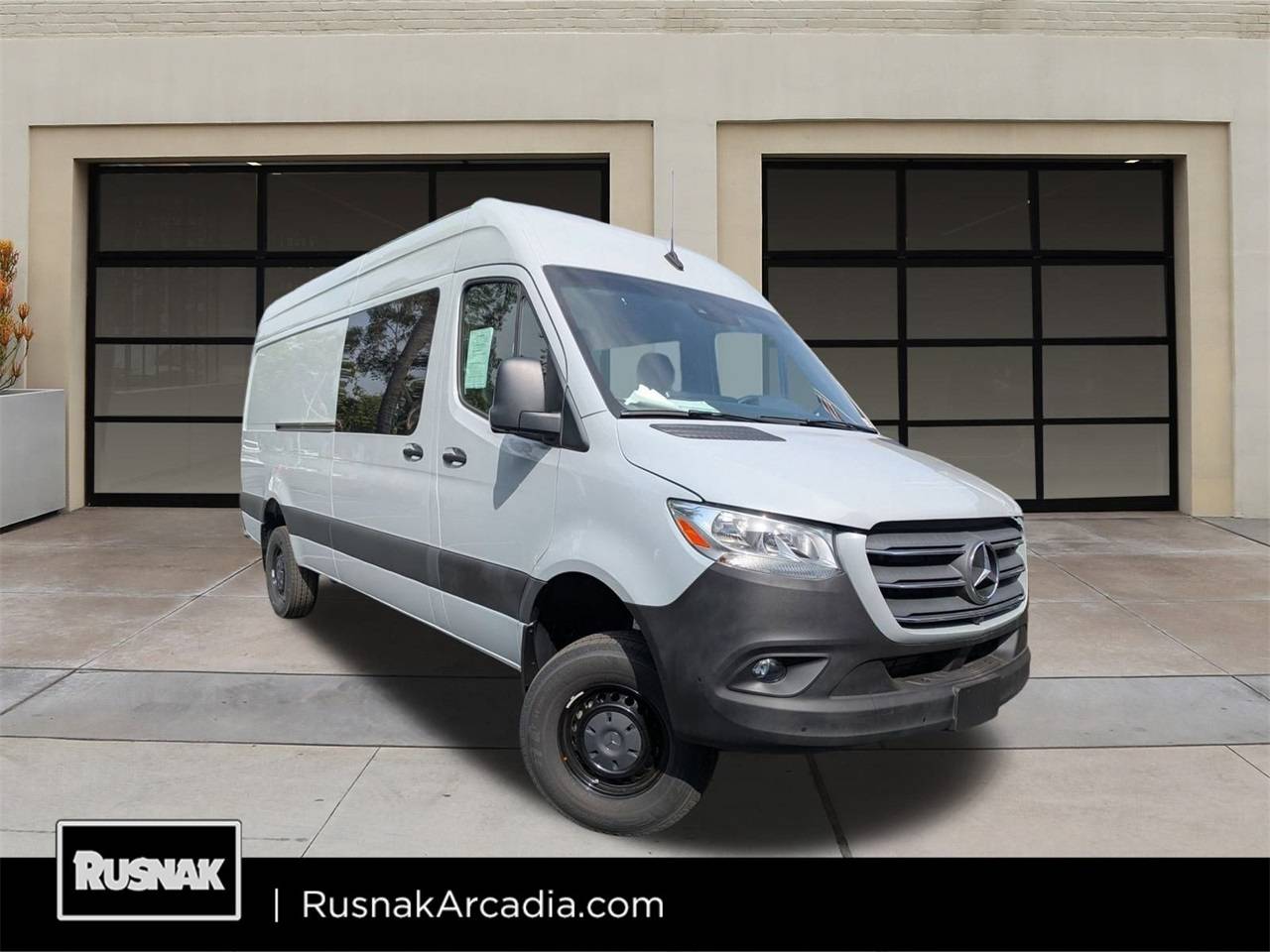 2024 Mercedes-Benz Sprinter Crew Van 2500 — Cargo Van — 22 mi — Arcadia, CA