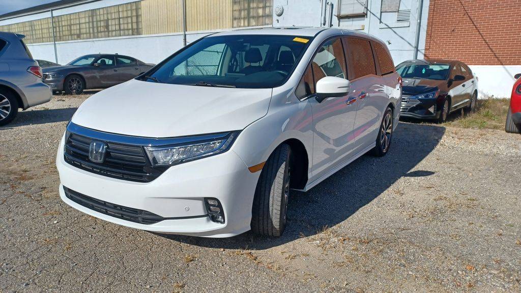2022 Honda Odyssey Touring — Minivan — 76,334 mi — Chillicothe, OH