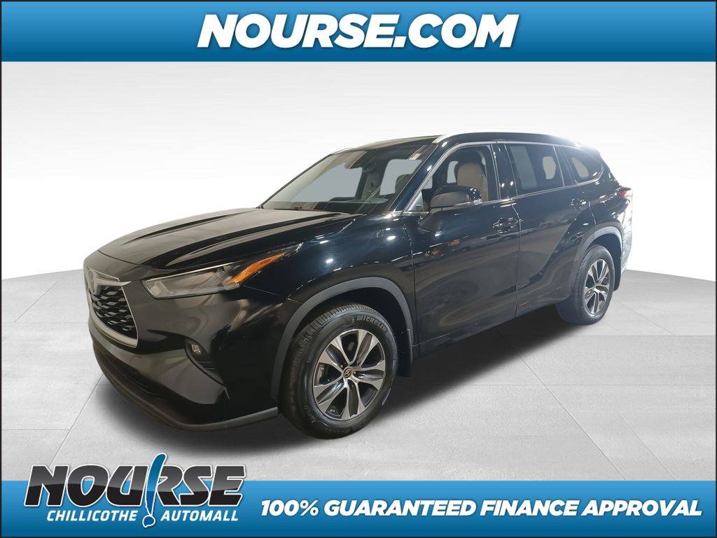 2022 Toyota Highlander XLE — SUV — 28,590 mi — Chillicothe, OH