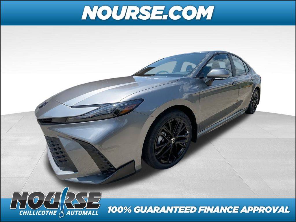 2025 Toyota Camry Hybrid SE — Sedan — 372 mi — Chillicothe, OH
