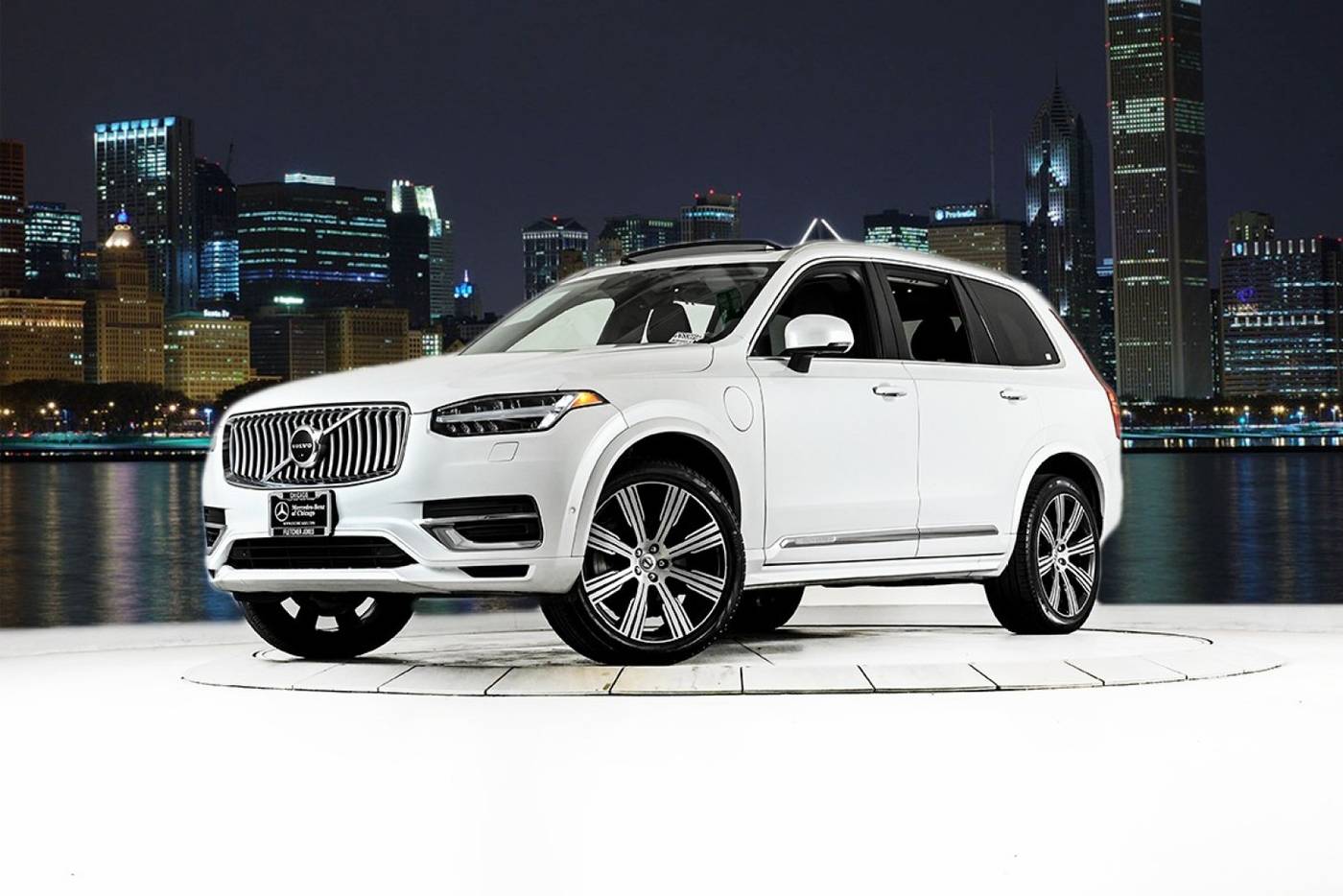 2022 Volvo XC90 Recharge Inscription — SUV — 26,419 mi — Chicago, IL