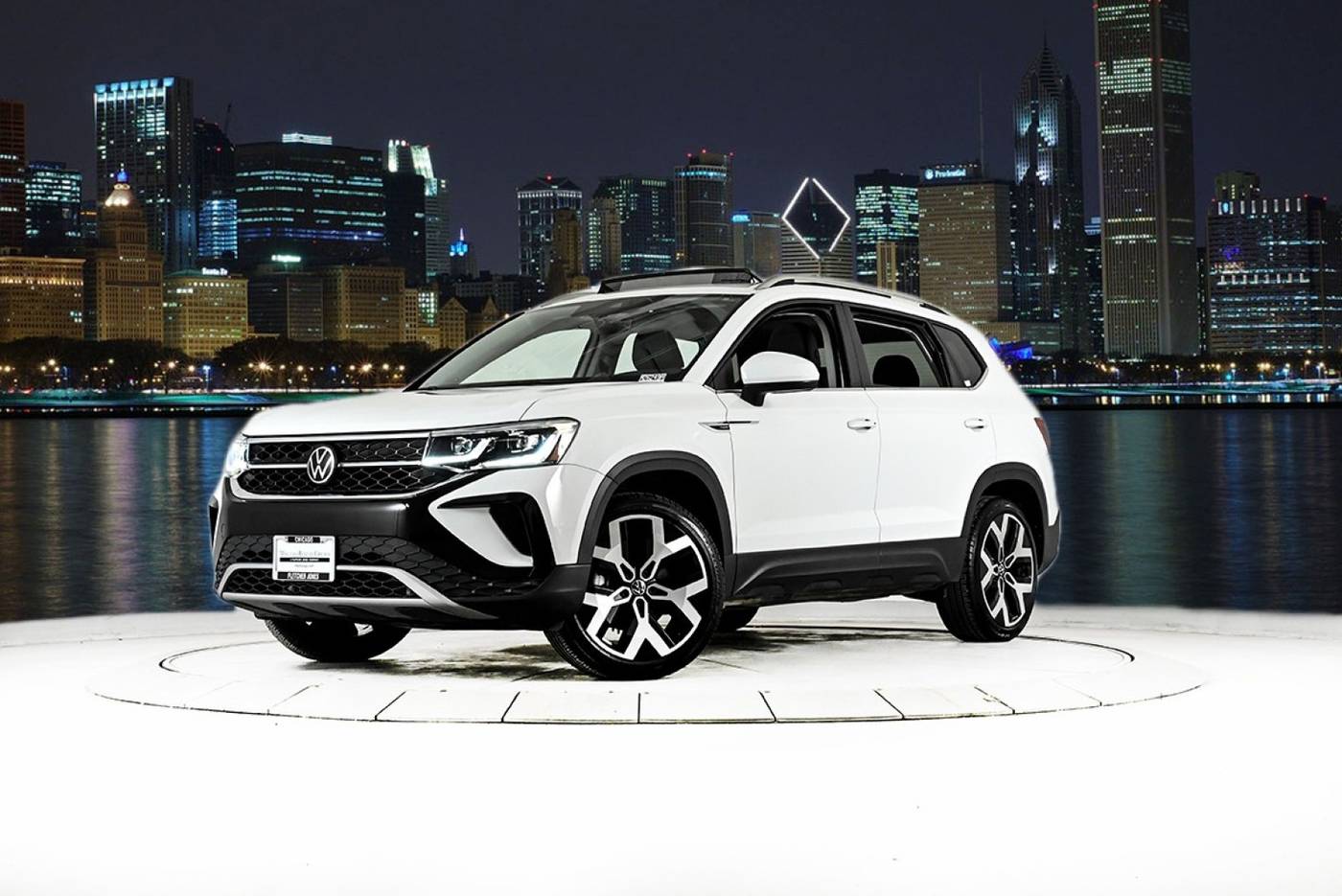 2023 Volkswagen Taos SEL — SUV — 18,607 mi — Chicago, IL