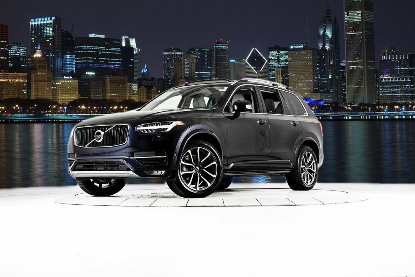 2019 Volvo XC90 Momentum — SUV — 74,315 mi — Chicago, IL