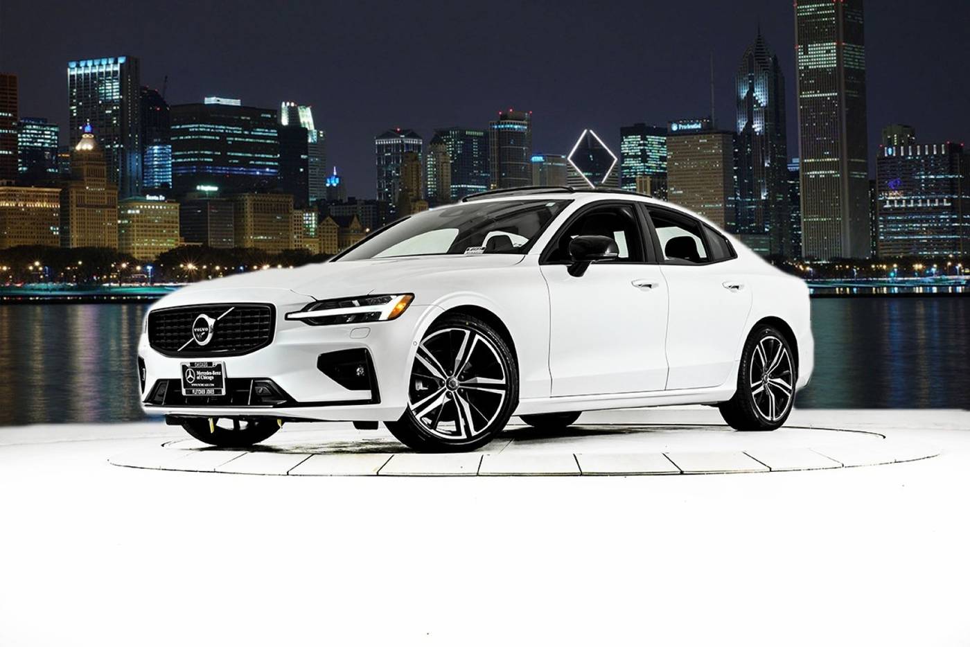 2022 Volvo S60 R-Design — Sedan — 25,469 mi — Chicago, IL