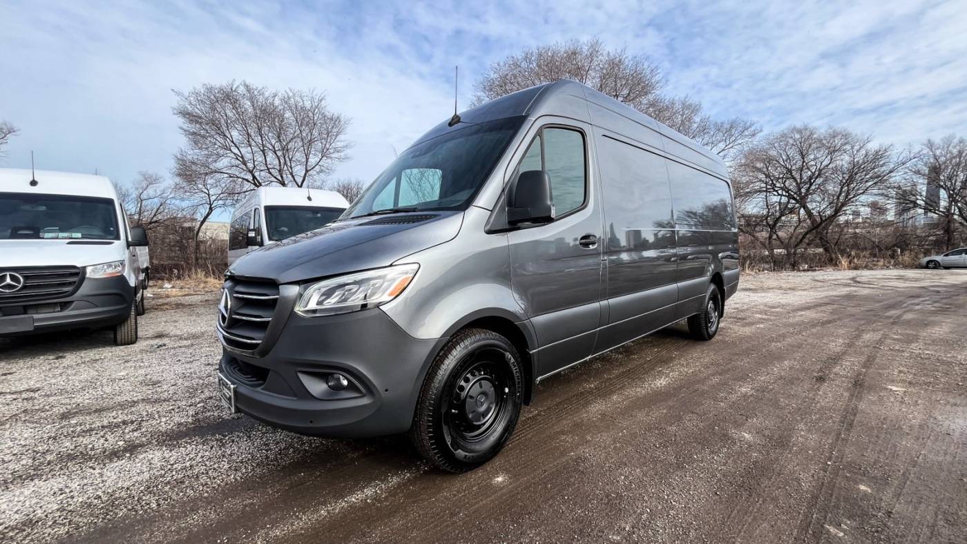 2024 Mercedes-Benz Sprinter Crew Van 2500 — Cargo Van — 340 mi — Chicago, IL
