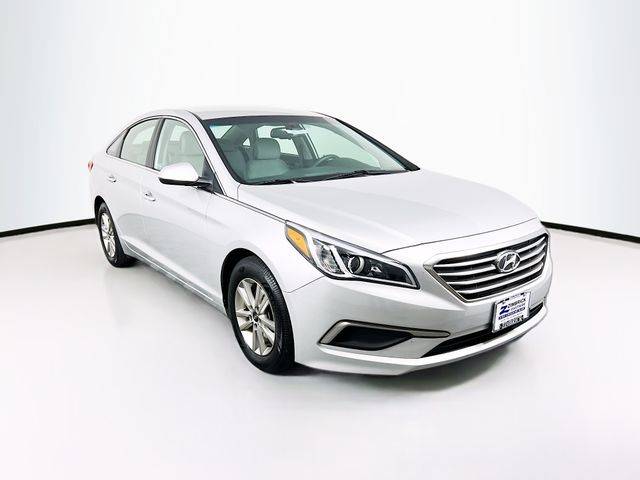 2016 Hyundai Sonata SE — Sedan — 70,499 mi — Madison, WI