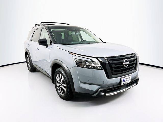 2022 Nissan Pathfinder SL — SUV — 33,554 mi — Madison, WI