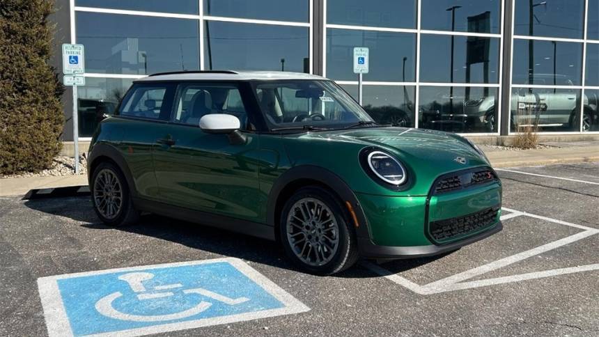 2025 MINI Hardtop Cooper S — Hatchback — 6,567 mi — Madison, WI