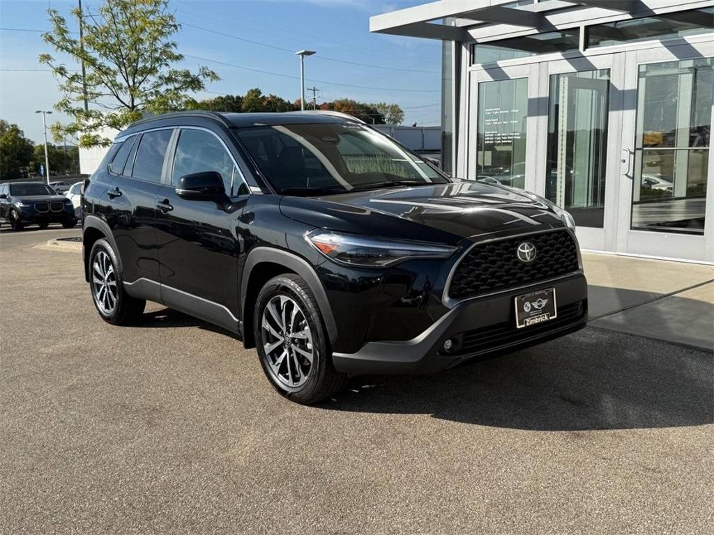 2023 Toyota Corolla Cross XLE — SUV — 16,499 mi — Madison, WI