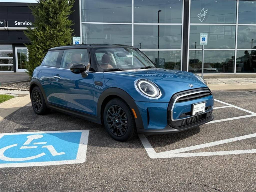 2023 MINI Hardtop Cooper — Hatchback — 39,184 mi — Madison, WI