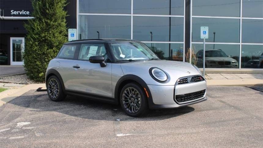 2025 MINI Hardtop Cooper S — Hatchback — 5,948 mi — Madison, WI