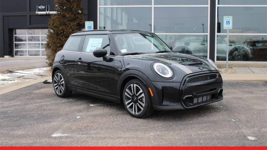 2024 MINI Hardtop Cooper S — Hatchback — 5,616 mi — Madison, WI