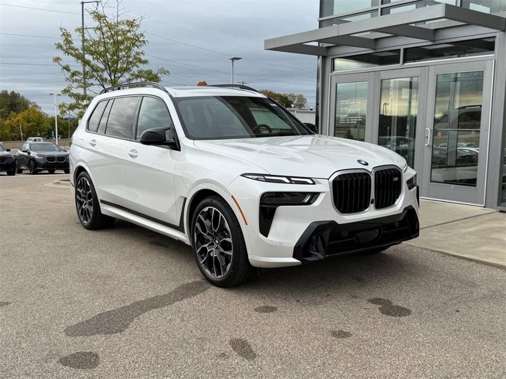 2025 BMW X7 M60i — SUV — 12,720 mi — Madison, WI