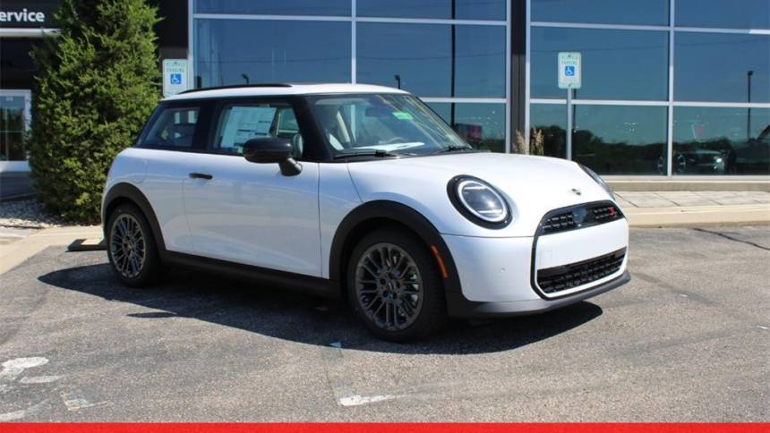 2025 MINI Hardtop Cooper S — Hatchback — 3,426 mi — Madison, WI