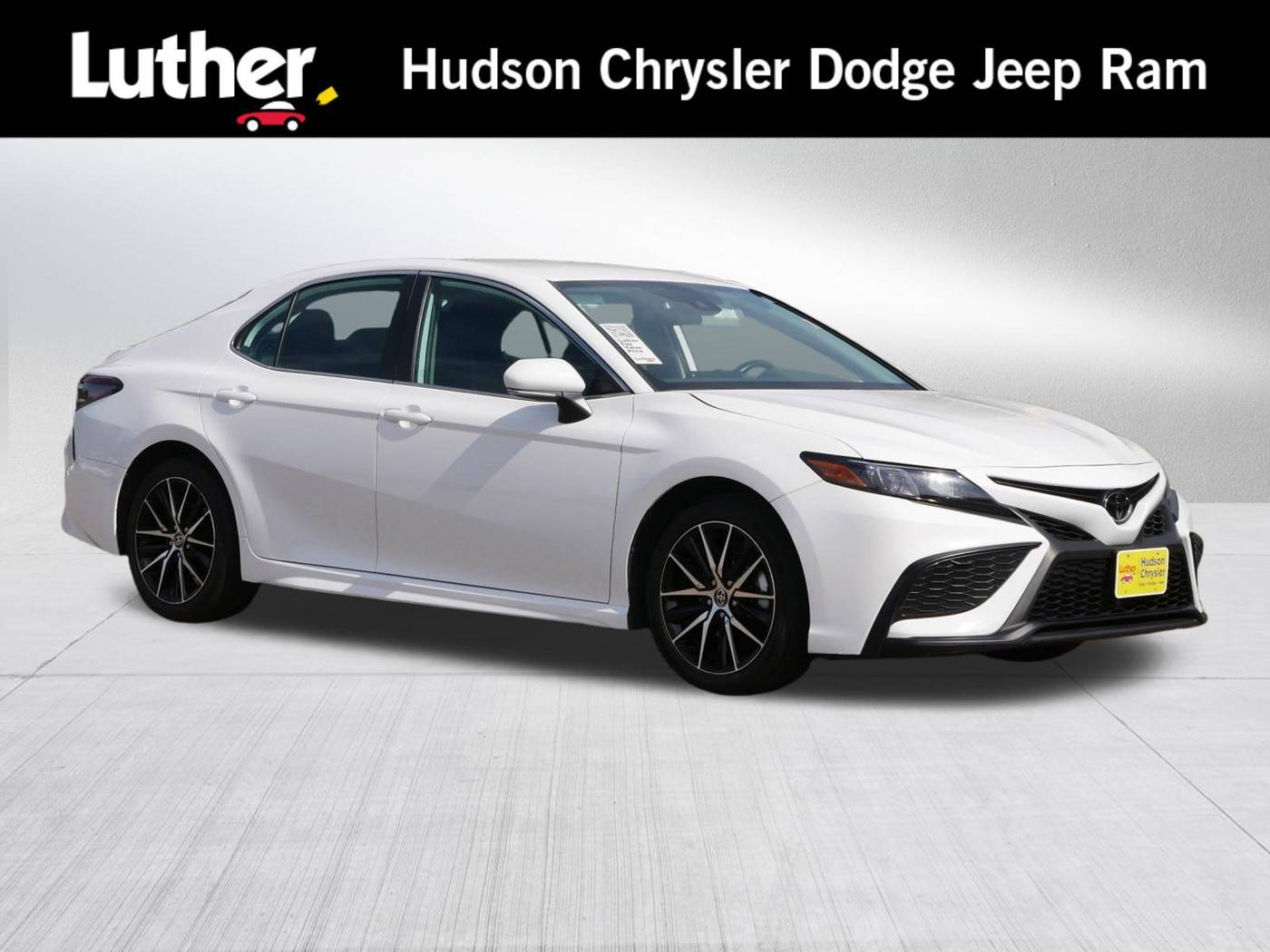 2024 Toyota Camry SE — Sedan — 36,827 mi — Hudson, WI