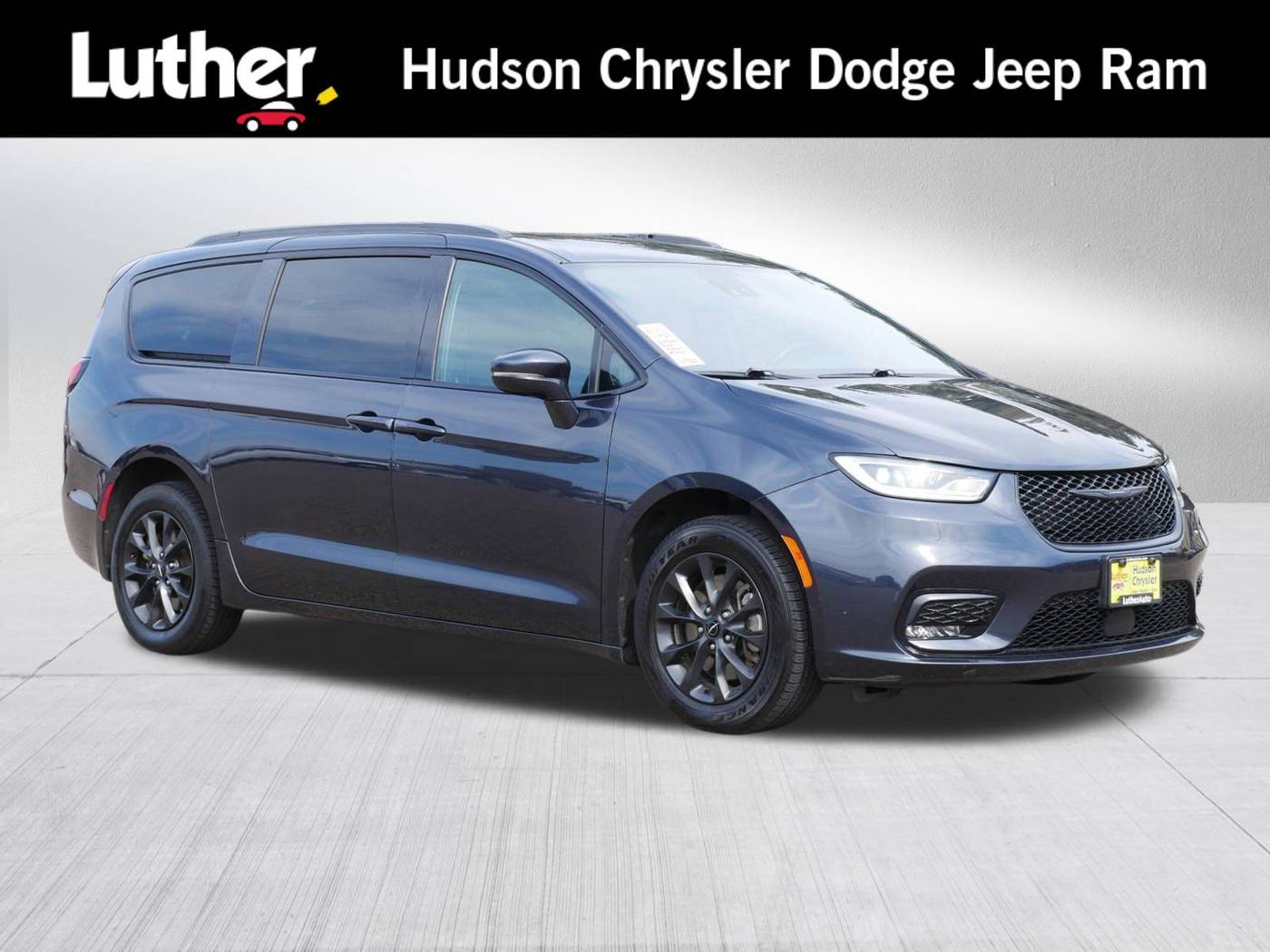 2021 Chrysler Pacifica Limited — Minivan — 62,113 mi — Hudson, WI