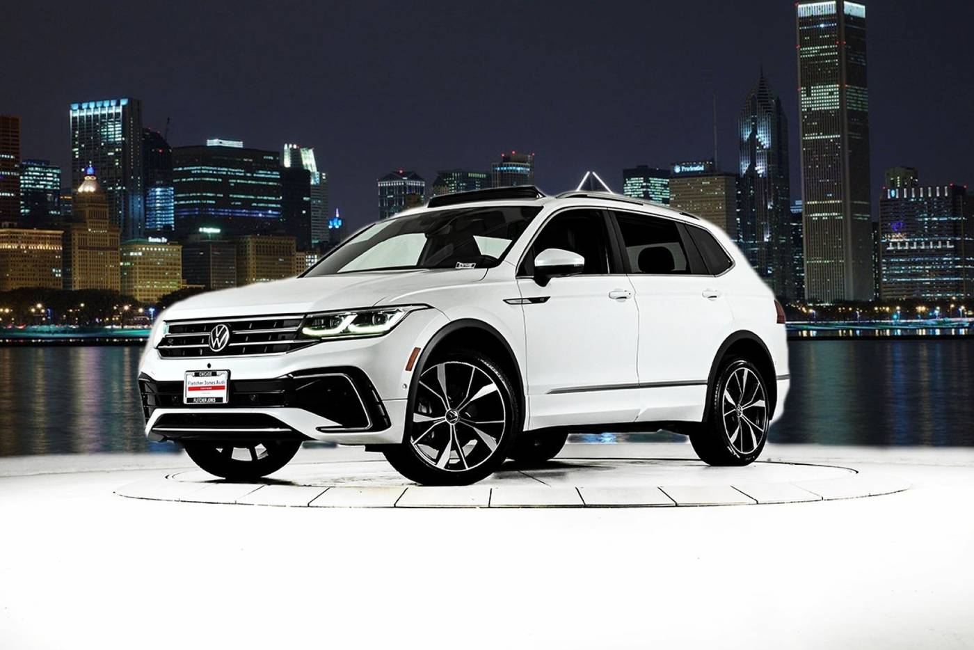 2022 Volkswagen Tiguan SEL R-Line — SUV — 50,506 mi — Chicago, IL