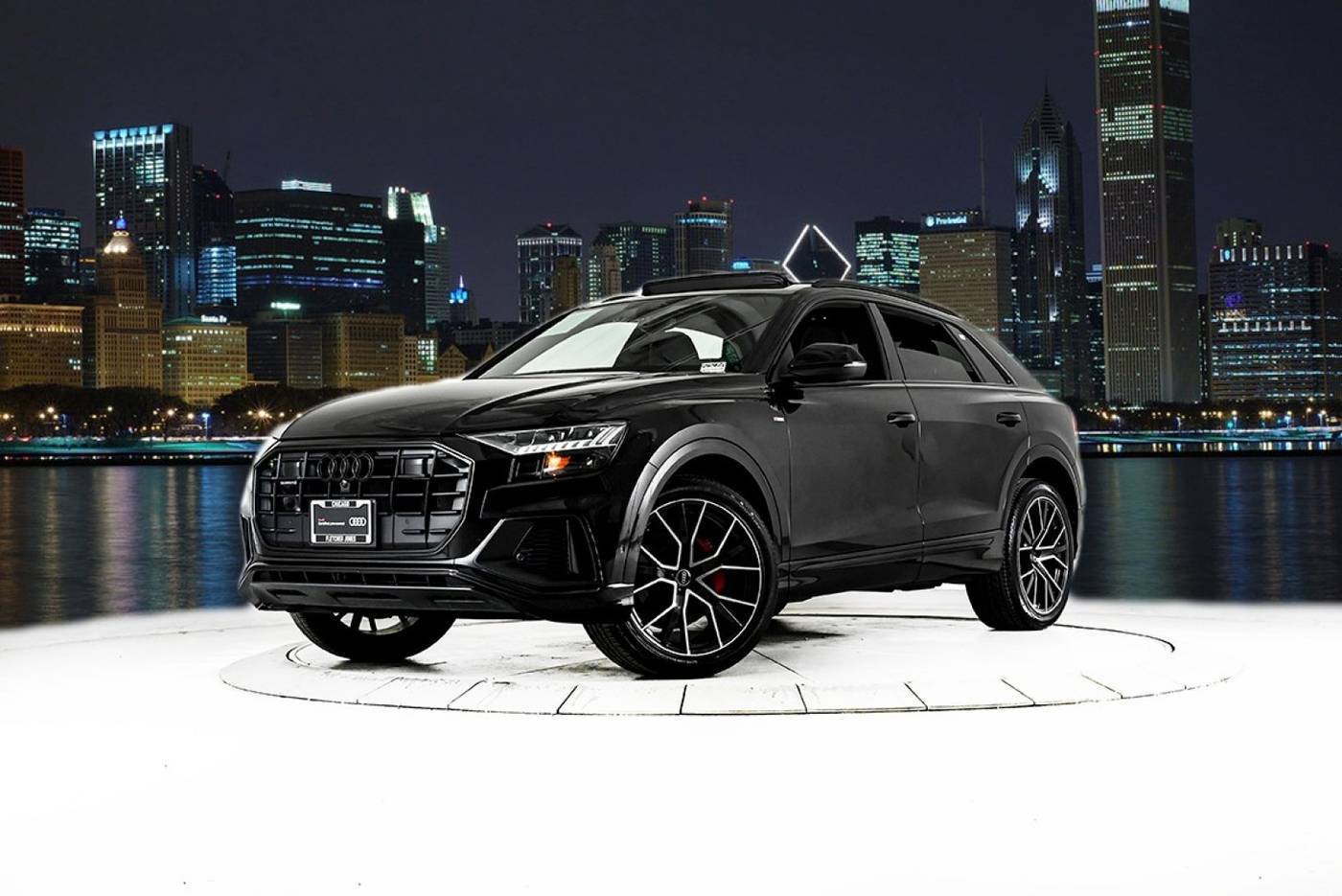 2022 Audi Q8 Premium Plus — SUV — 28,560 mi — Chicago, IL