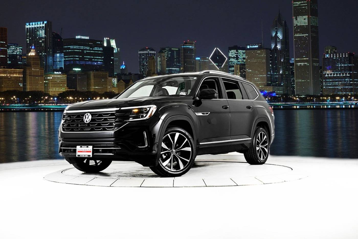 2024 Volkswagen Atlas SEL Premium R-Line — SUV — 11,631 mi — Chicago, IL