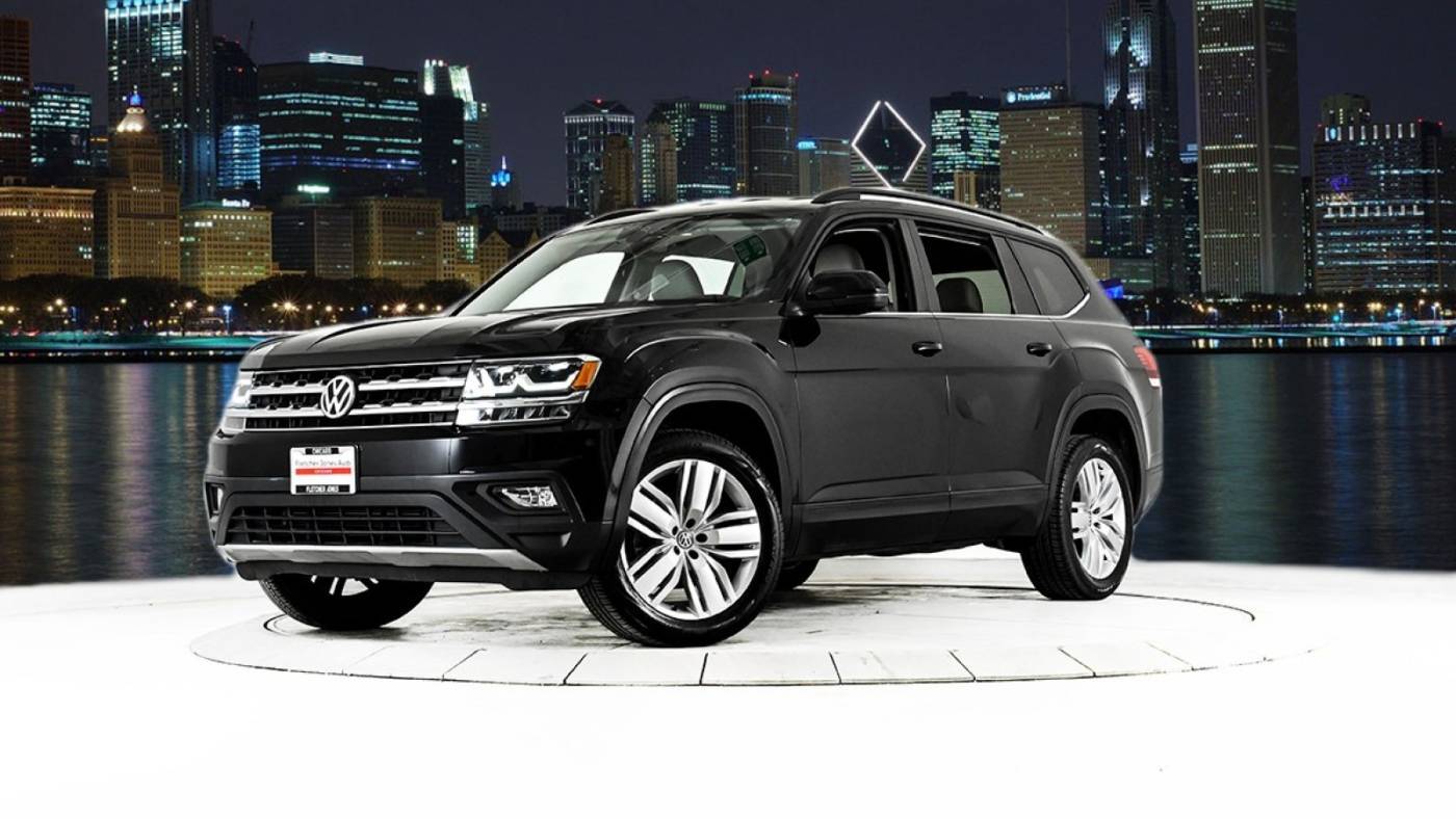 2020 Volkswagen Atlas SE with Technology — SUV — 35,623 mi — Chicago, IL