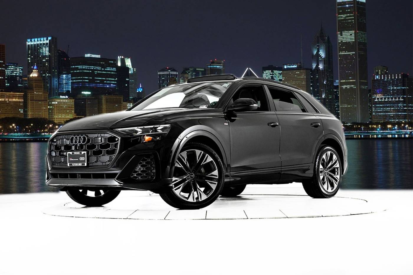 2025 Audi Q8 Prestige — SUV — 5,216 mi — Chicago, IL