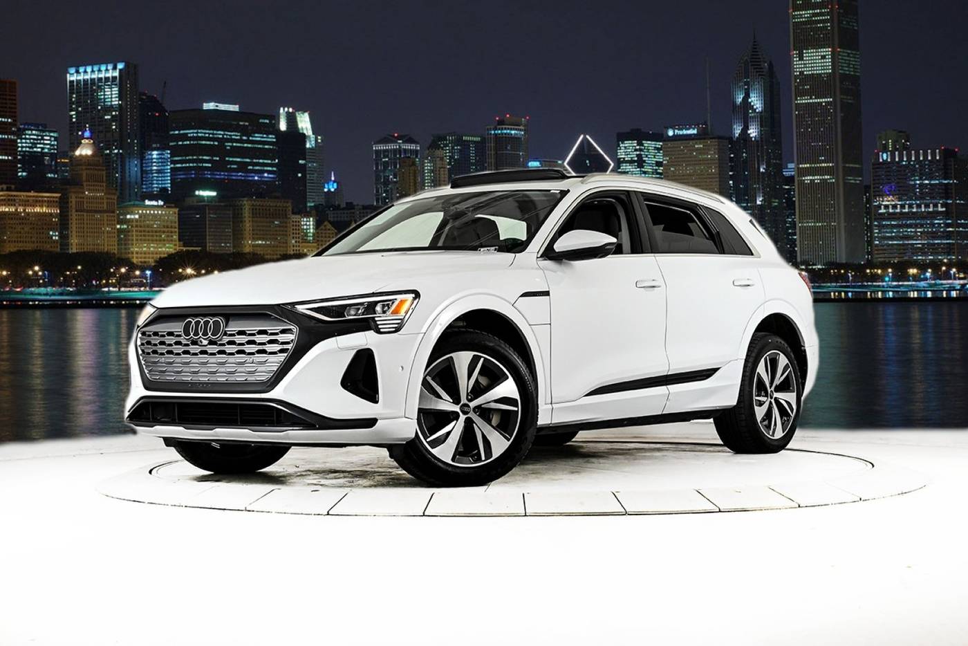 2024 Audi Q8 e-tron Premium Plus — SUV — 11,323 mi — Chicago, IL