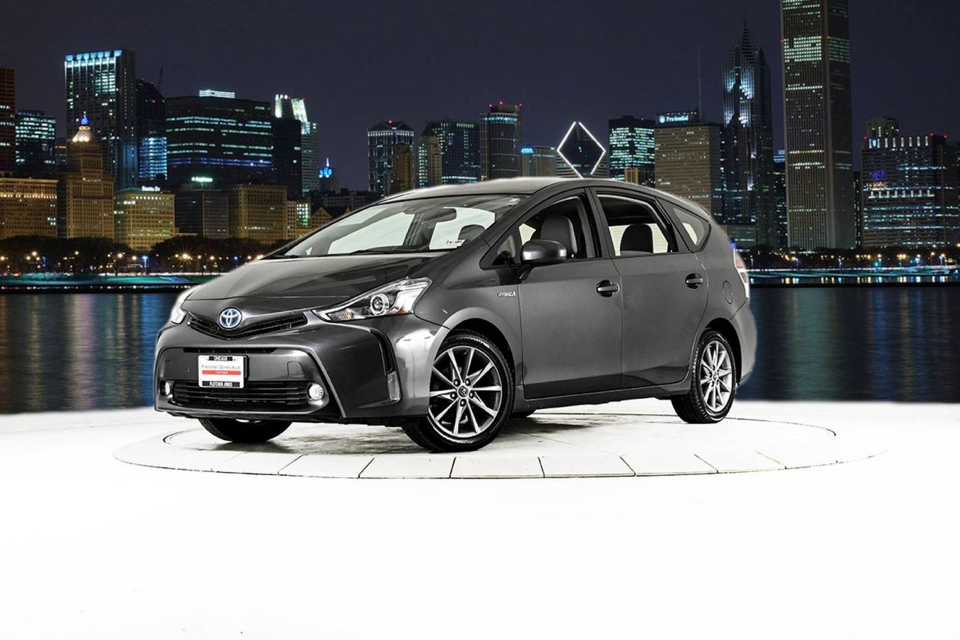 2017 Toyota Prius v Two — Wagon — 31,062 mi — Chicago, IL