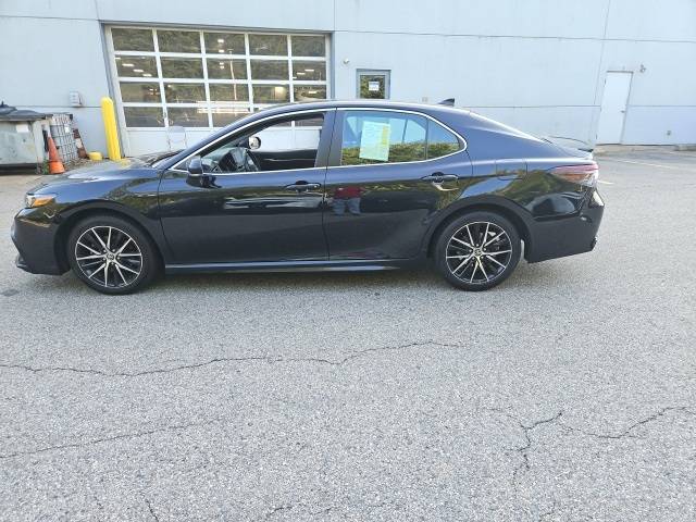 2022 Toyota Camry SE — Sedan — 64,784 mi — Auburn, MA