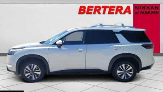 2023 Nissan Pathfinder SL — SUV — 24,426 mi — Auburn, MA