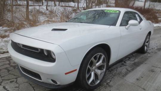 2016 Dodge Challenger SXT Plus