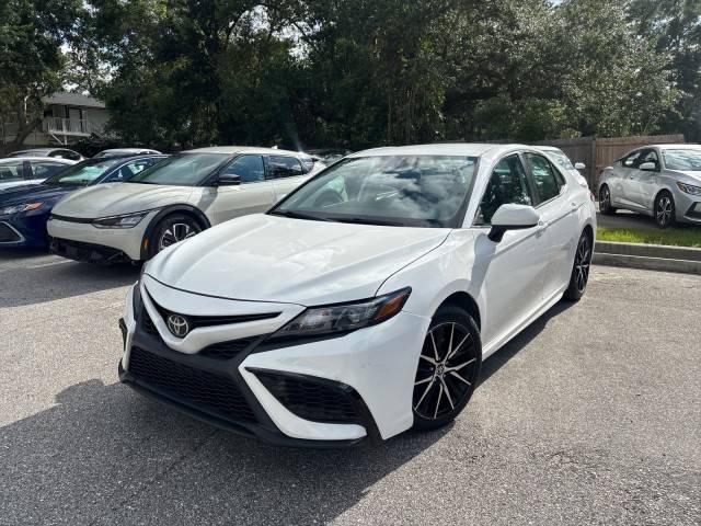 2021 Toyota Camry SE Nightshade — Sedan — 111,101 mi — Seffner, FL