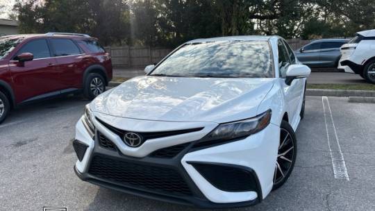 2022 Toyota Camry SE — Sedan — 120,766 mi — Seffner, FL