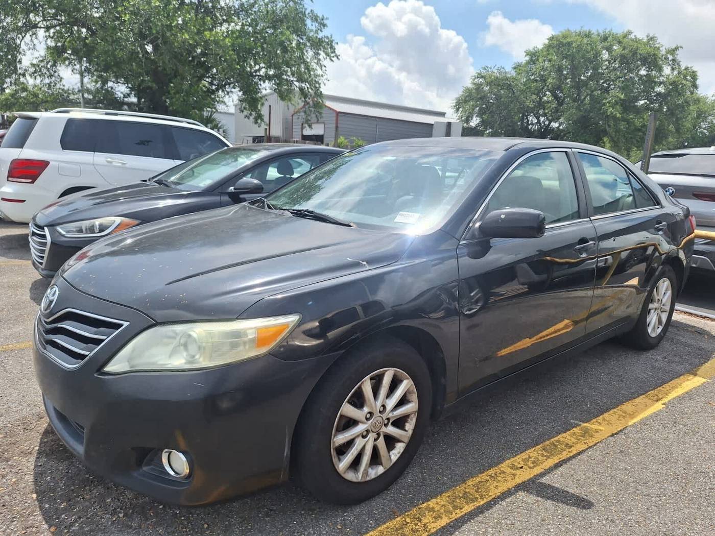 2011 Toyota Camry XLE — Sedan — 117,678 mi — Metairie, LA