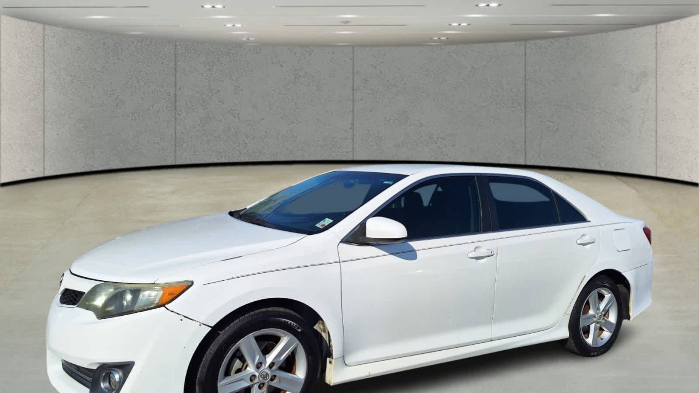 2014 Toyota Camry SE — Sedan — 146,000 mi — Metairie, LA
