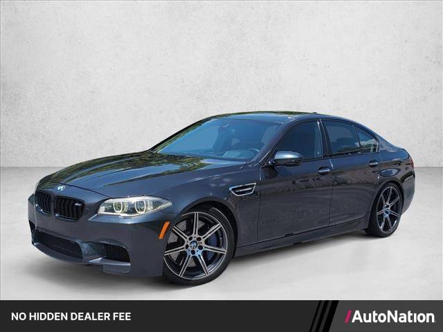2015 BMW M5 Standard
