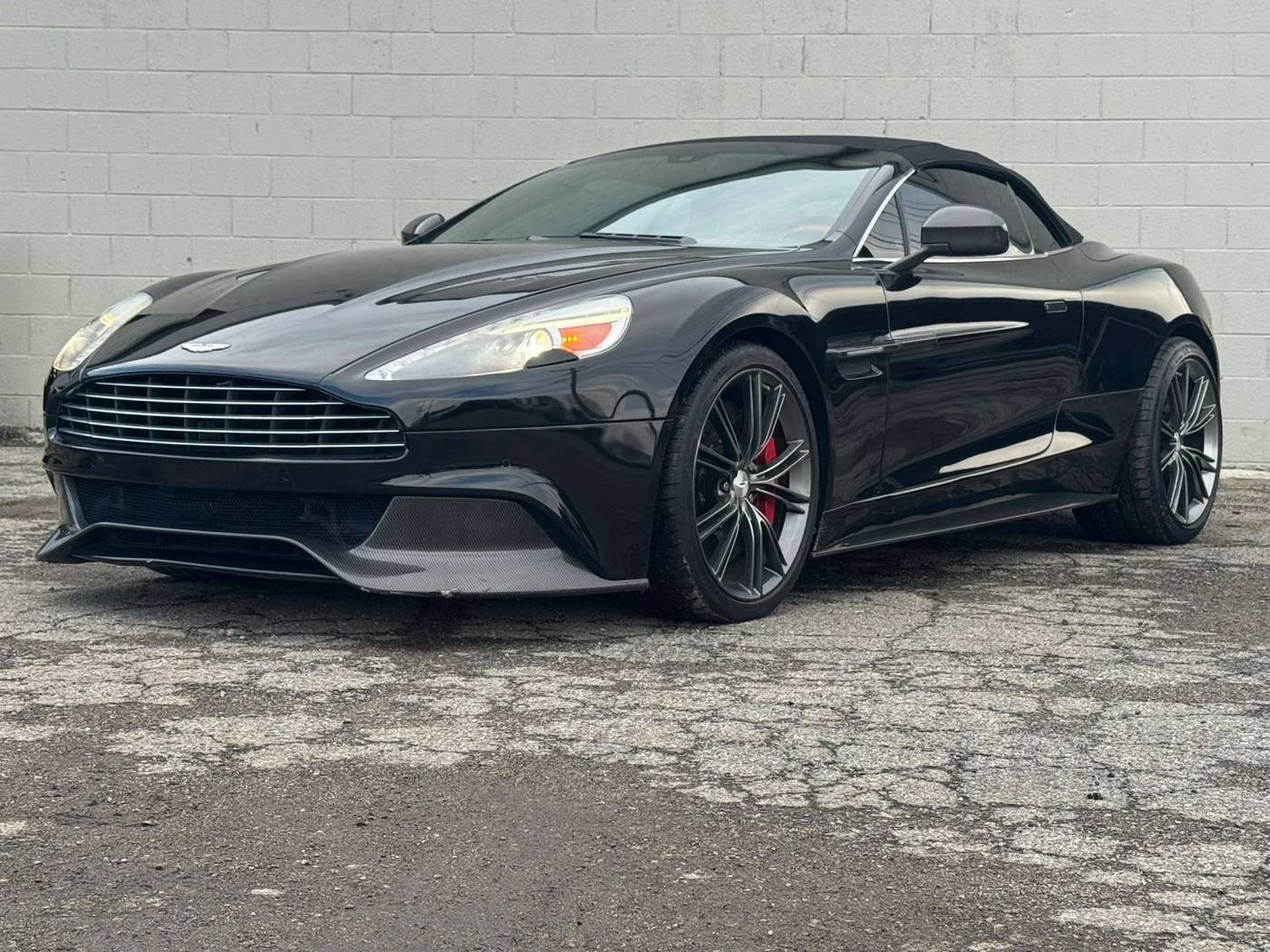 2014 Aston Martin Vanquish Standard