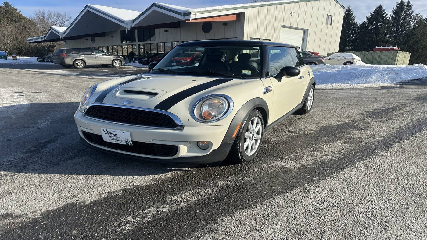 2012 MINI Hardtop Cooper S — Hatchback — 109,606 mi — South Burlington, VT