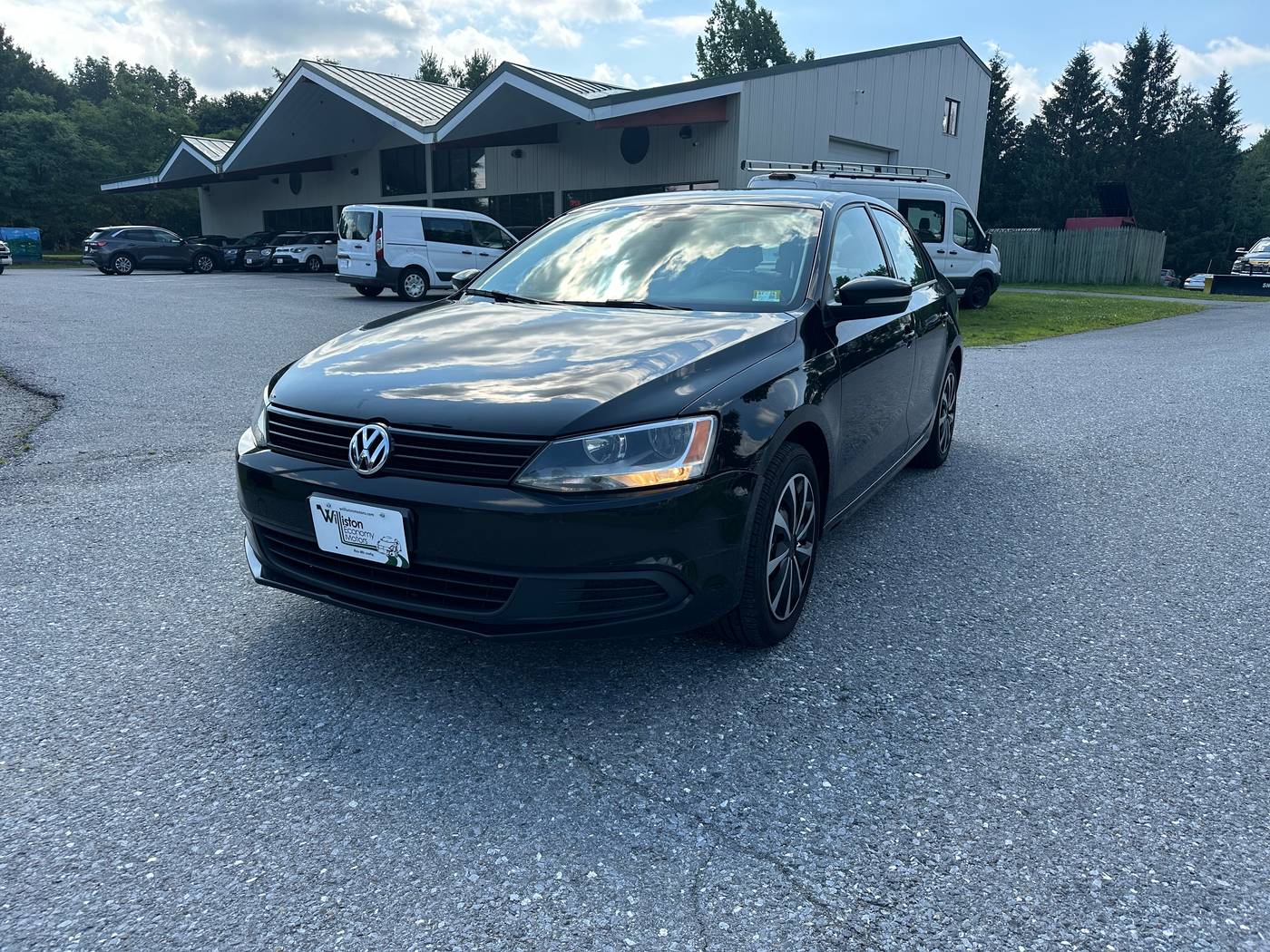 2014 Volkswagen Jetta 1.8T SE — Sedan — 102,145 mi — South Burlington, VT