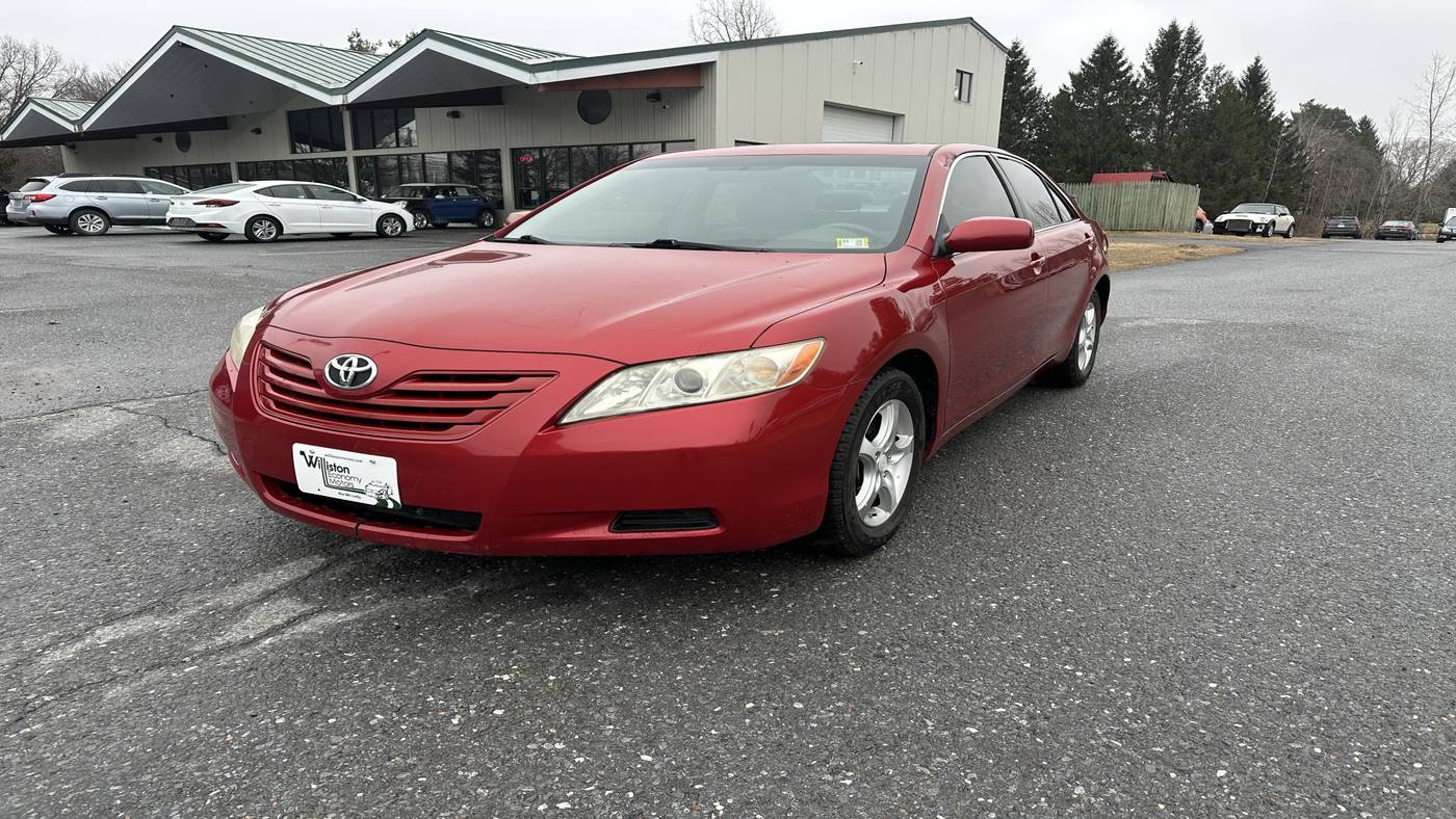 2007 Toyota Camry LE — Sedan — 175,736 mi — South Burlington, VT