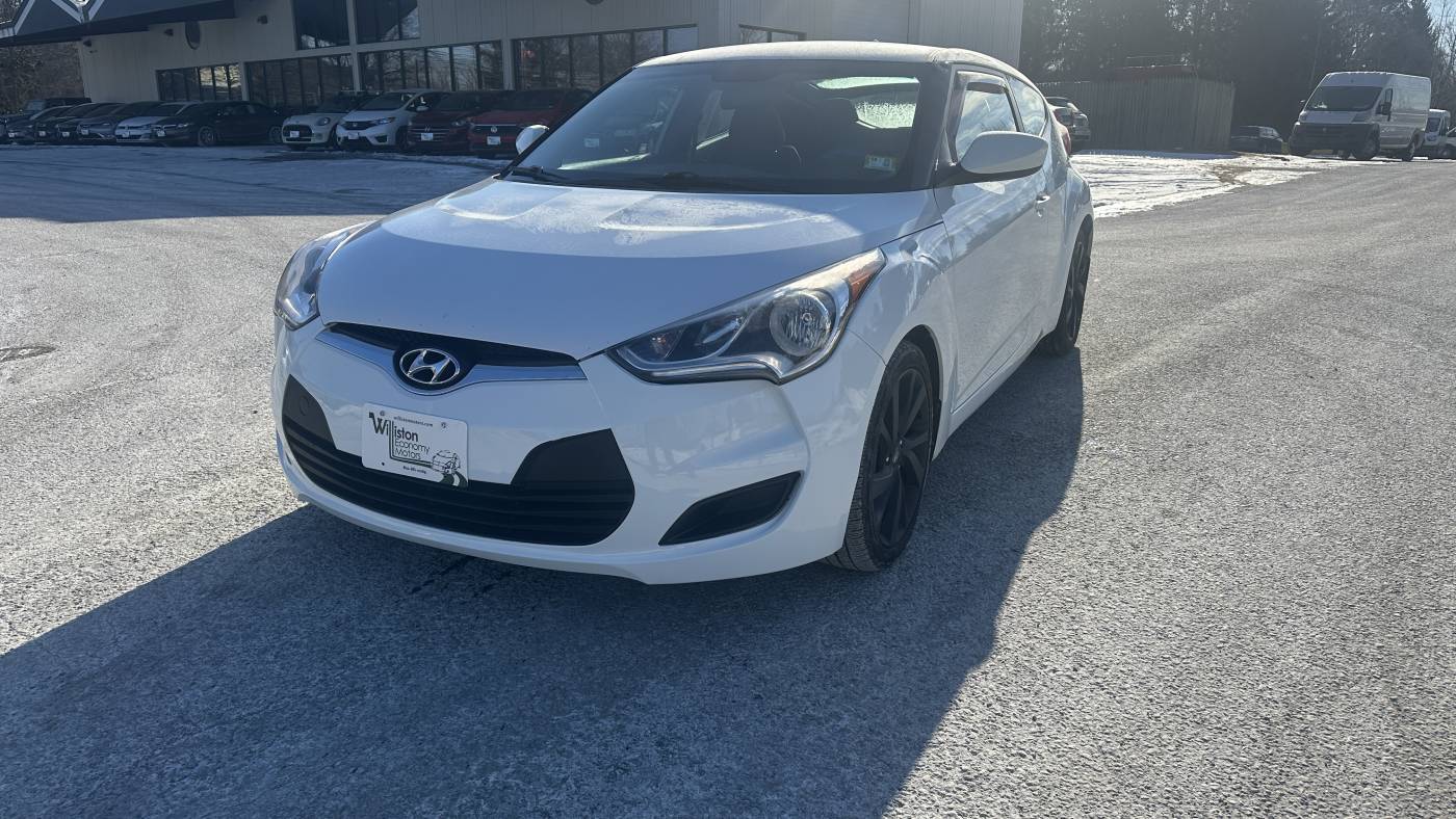2016 Hyundai Veloster Base — Hatchback — 111,757 mi — South Burlington, VT